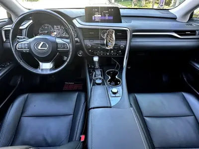 Lexus RX 2017, 76000 км, за 125800 CNY - фото 7