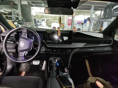 Toyota Camry 2024, 35000 км, за 122000 CNY