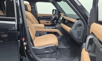 Land Rover Defender 2026, 2392 км, за 105000000 KRW