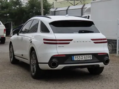 Genesis GV70 2021, 61118 км, за 37390000 KRW