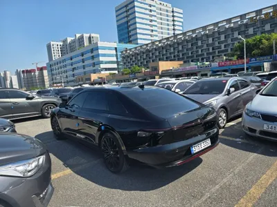 Hyundai Grandeur 2023, 31000 км, за 34900000 KRW