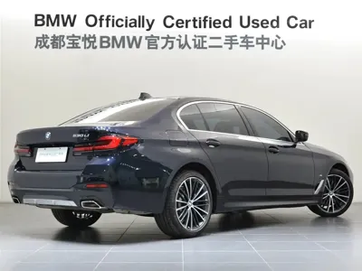 BMW 5 Series 2022, 52000 км, за 243800 CNY