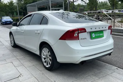 Volvo S60 2016, 176400 км, за 45145.31 CNY - фото 14
