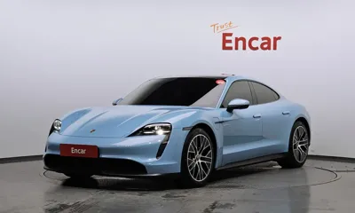 Porsche Taycan · 2023 год