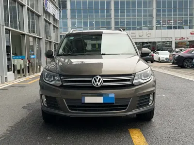Volkswagen Tiguan 2013, 132000 км, за 22000 CNY
