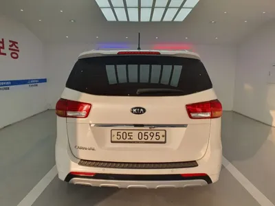 Kia Canival 2016, 220000 км, за 6900000 KRW - фото 11