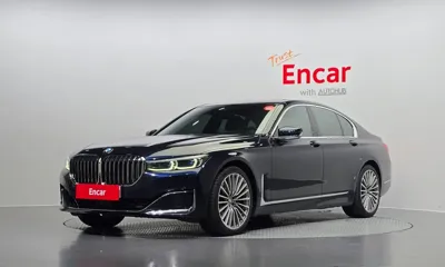 BMW 7-Series · 2020 год