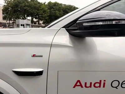 Audi 奥迪Q6L e-tron 2025, 12000 км, за 248800 CNY - фото 7