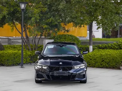BMW 3 Series 2022, 32000 км, за 138000 CNY