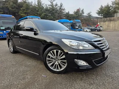 Hyundai Genesis 2013, 140717 км, за 6900000 KRW