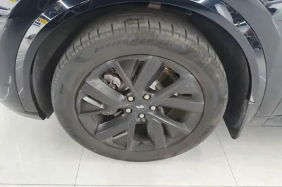 Li Auto L8 2023, 30200 км, за 213751.32 CNY - фото 8