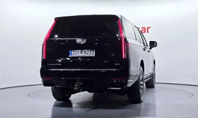 Cadillac Escalade 2024, 22684 км, за 125000000 KRW