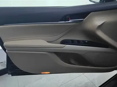 Toyota Camry 2023, 66300 км, за 113300 CNY - фото 7