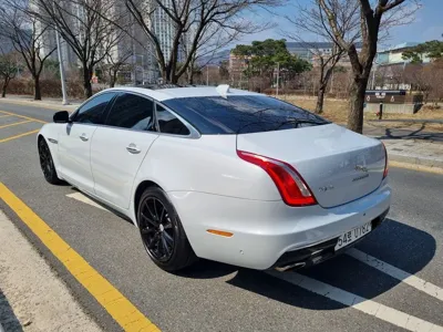Jaguar XJ 2016, 83326 км, за 18800000 KRW
