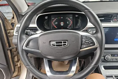 Geely Auto Emgrand 2020, 71000 км, за 35829.85 CNY - фото 13