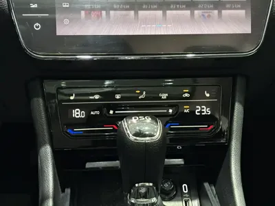 Skoda Superb 2022, 24000 км, за 127800 CNY - фото 16