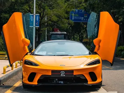 McLaren GT 2021, 14000 км, за 1138000 CNY