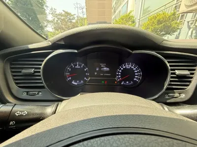 Kia K5 2011, 177314 км, за 3300000 KRW