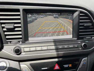 Hyundai Avante 2018, 100000 км, за 9800000 KRW - фото 17