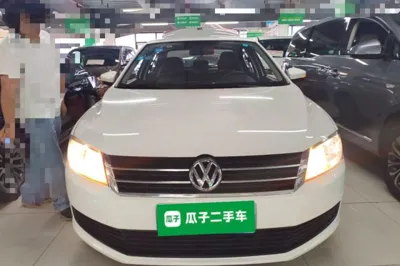 Volkswagen Lavida 2017, 111400 км, за 48945.38 CNY