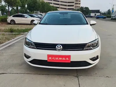 Volkswagen Lamando 2015, 103000 км, за 29800 CNY