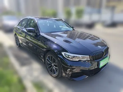 BMW 3 Series 2021, 38800 км, за 195373.64 CNY