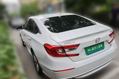 Honda Accord 2018, 64300 км, за 86304.13 CNY - фото 4
