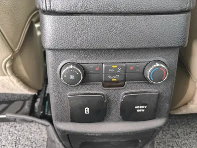 Ford Explorer (Import) 2016, 70000 км, за 96800 CNY - фото 18