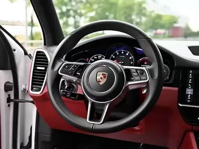 Porsche Cayenne 2020, 73000 км, за 344900 CNY - фото 13