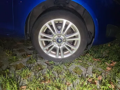 Ford Fiesta 2013, 41200 км, за 21678.72 CNY - фото 8