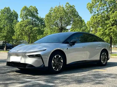 Xpeng P7+ · 2025 год