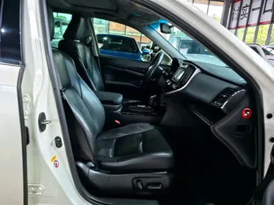 Toyota Crown 2017, 106000 км, за 109800 CNY - фото 9