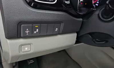 Kia Canival 2018, 146951 км, за 12500000 KRW - фото 17