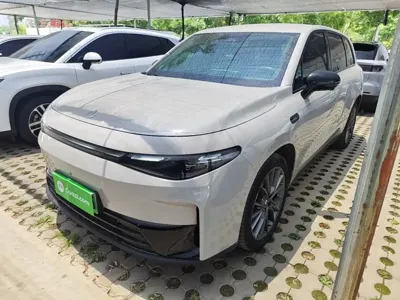 Leapmotor Leapmotor C10 2024, 88900 км, за 83800 CNY