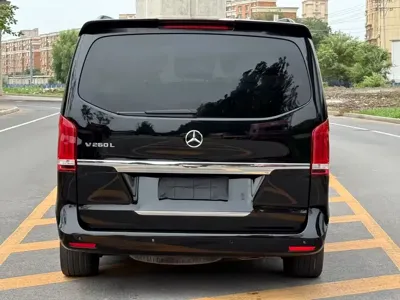 Mercedes-Benz V-Class 2018, 160000 км, за 123800 CNY - фото 8