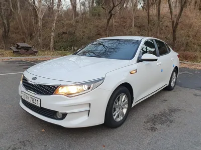 Kia K5 · 2016 год