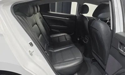 Hyundai Avante 2019, 108015 км, за 10900000 KRW - фото 11