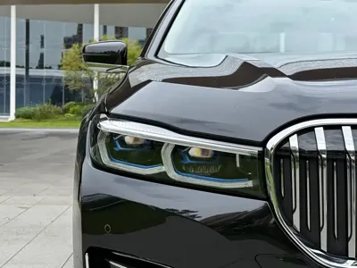 BMW 7 Series 2020, 110000 км, за 289800 CNY - фото 4