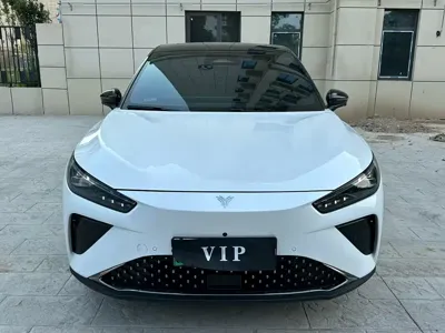 NETA Neta L 2024, 45000 км, за 82800 CNY