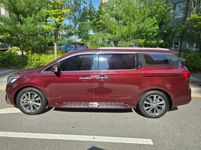 Kia Canival 2019, 83129 км, за 18800000 KRW