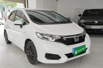 Honda Fit 2020, 61300 км, за 54732.6 CNY