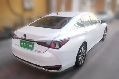 Lexus ES 2018, 94000 км, за 119032.44 CNY - фото 6