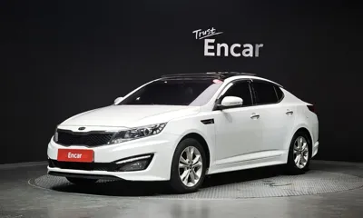 Kia K5 · 2012 год