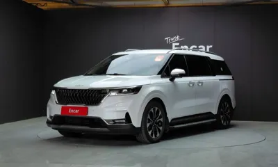 Kia Canival · 2023 год