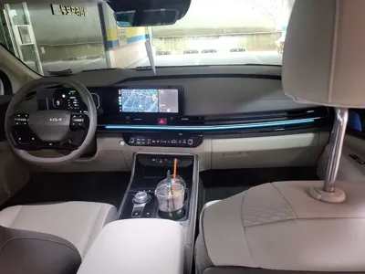 Kia Canival 2026, 5621 км, за 30750000 KRW - фото 6