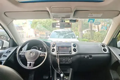 Volkswagen Tiguan 2016, 137400 км, за 55840.85 CNY - фото 15