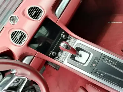 Porsche 718 2024, 11000 км, за 468000 CNY - фото 9