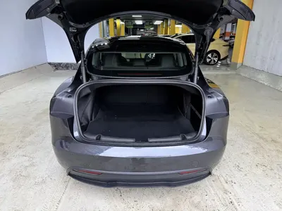 Tesla Model 3 2024, 25000 км, за 168800 CNY - фото 20