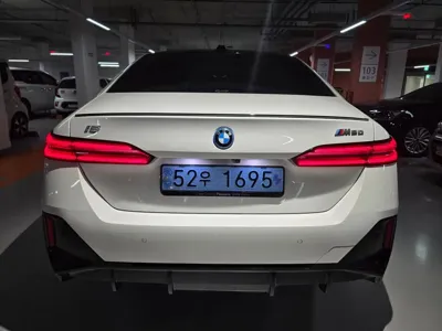 BMW i5 2024, 37000 км, за 94700000 KRW