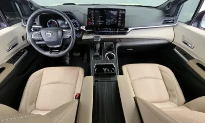 Toyota Sienna 2023, 68149 км, за 46200000 KRW - фото 7